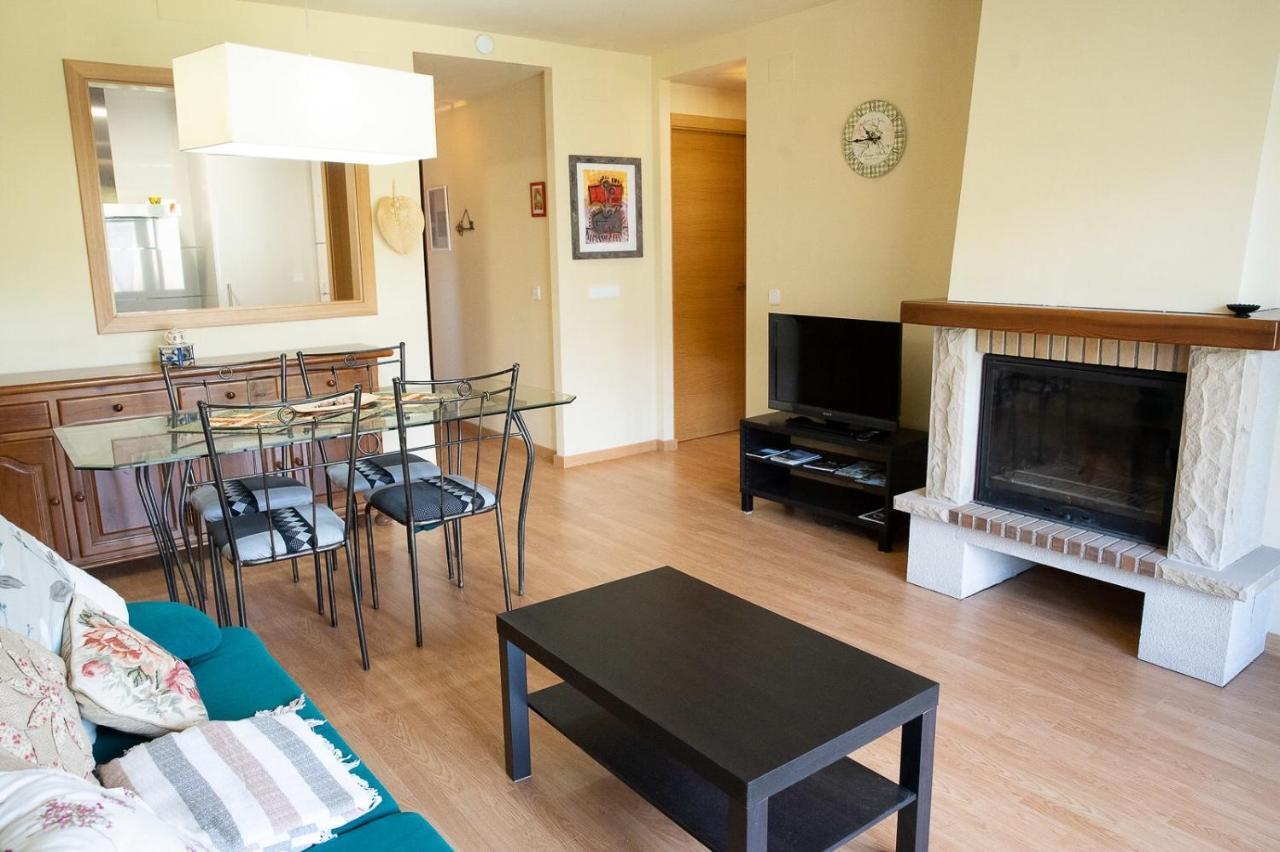 Apartaments Espai D'Ахер Екстериор снимка